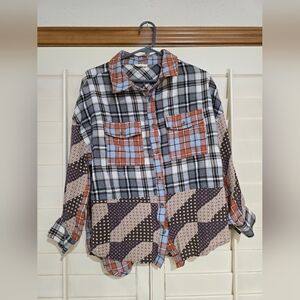 KORI womens button-down shirt